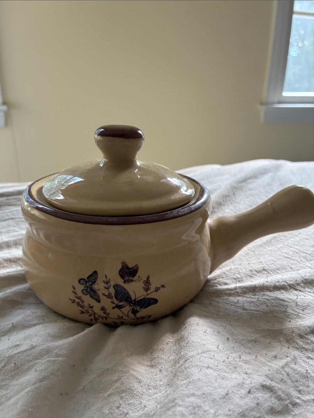 VINTAGE ceramic Stoneware handled soup bowl/lid with Butterfly Motif